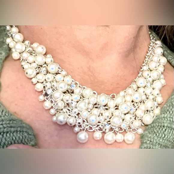 Jewelry - Faux pearl‎ rhinestone beaded choker necklace